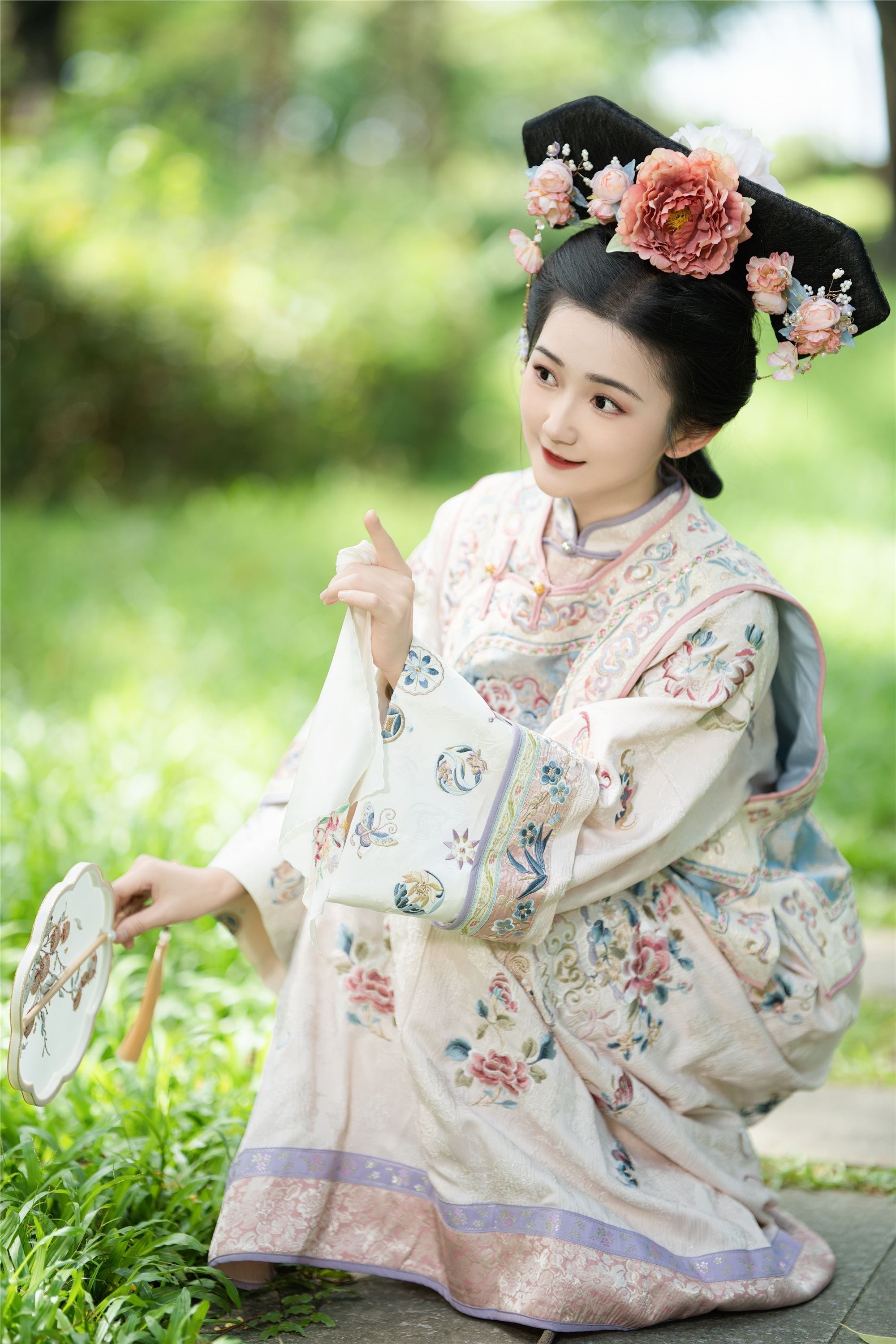 YITUYU艺图语 2025.01.14 活泼的格格 蛋糕的蛋蛋